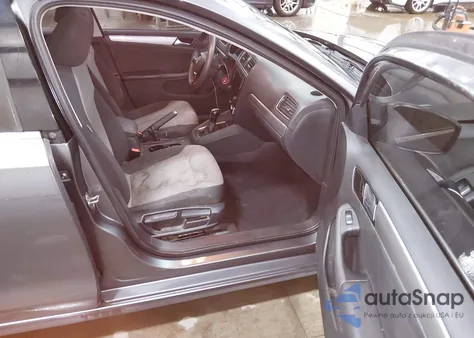 2017 Volkswagen Jetta 1.4T S z USA, uszkodzony, nr VIN 3VW2B7AJXHM401970